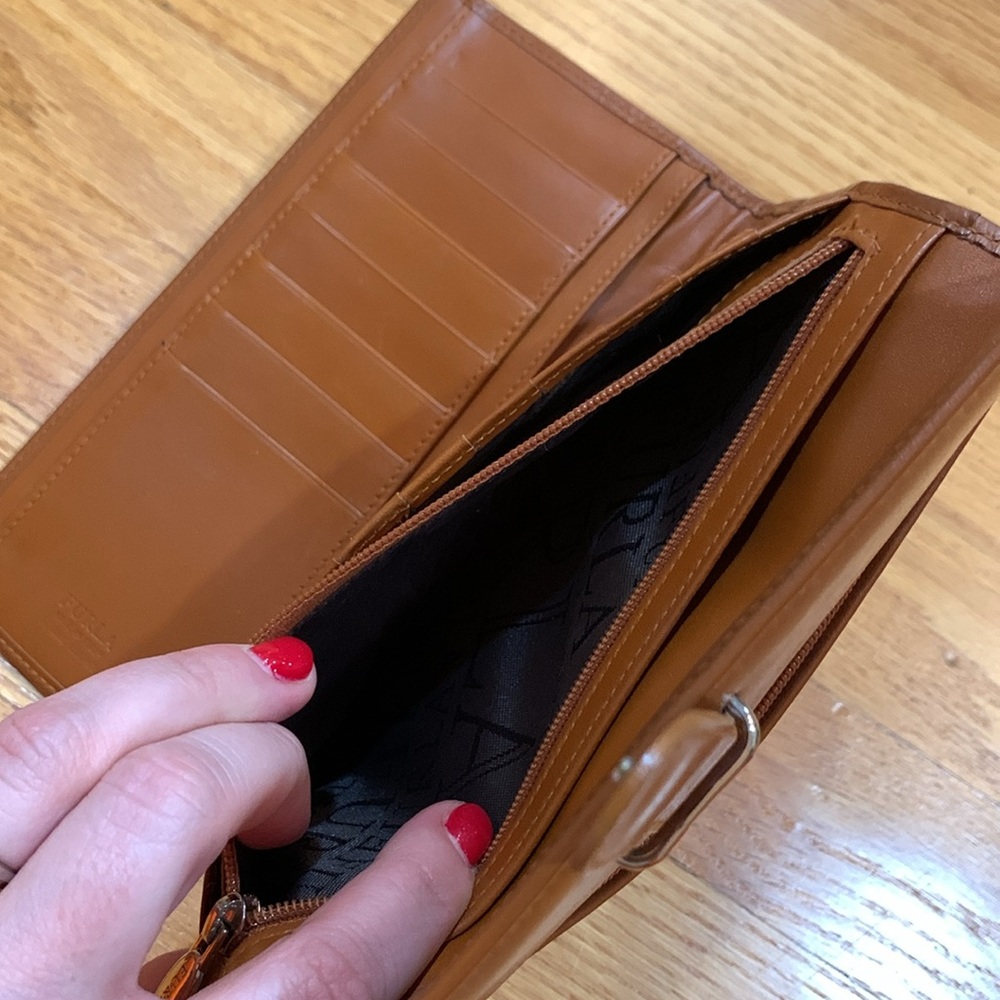 Furla Wallet 🌰 - Picture 7 of 10